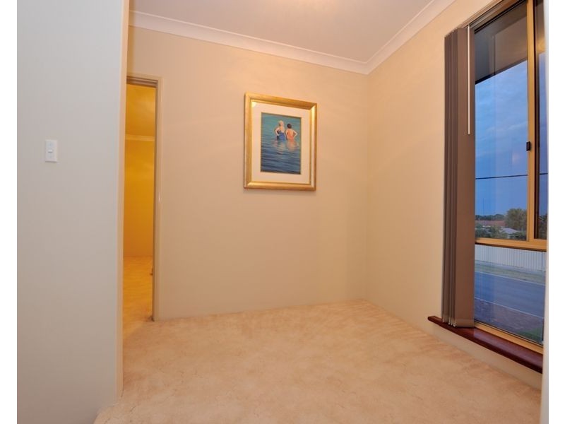 248 Safety Bay Road, Safety Bay WA 6169