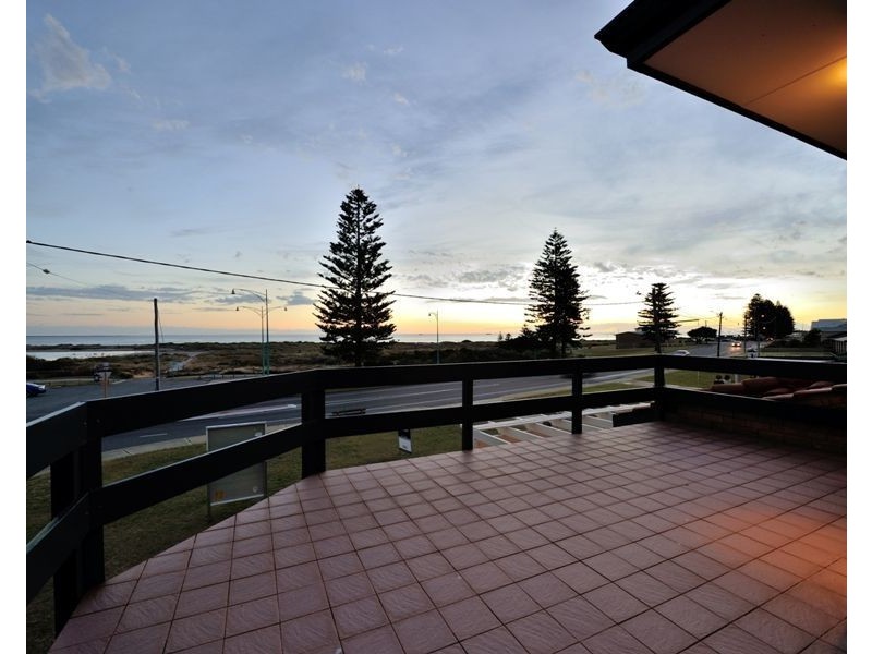 248 Safety Bay Road, Safety Bay WA 6169