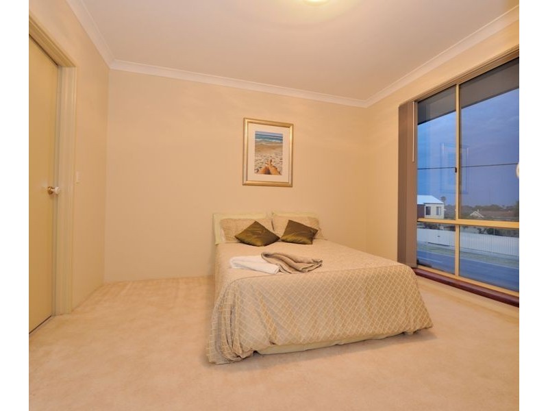 248 Safety Bay Road, Safety Bay WA 6169