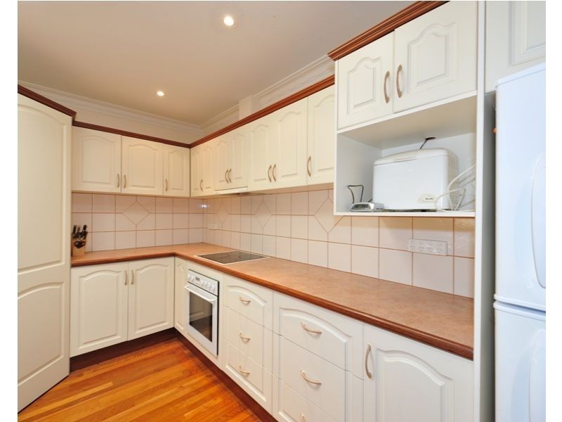 144 Safety Bay Road, Shoalwater WA 6169