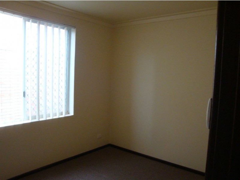 38 Warnbro Beach Road, Safety Bay WA 6169