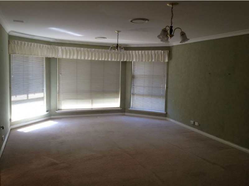 42 Triton Avenue, Waikiki WA 6169