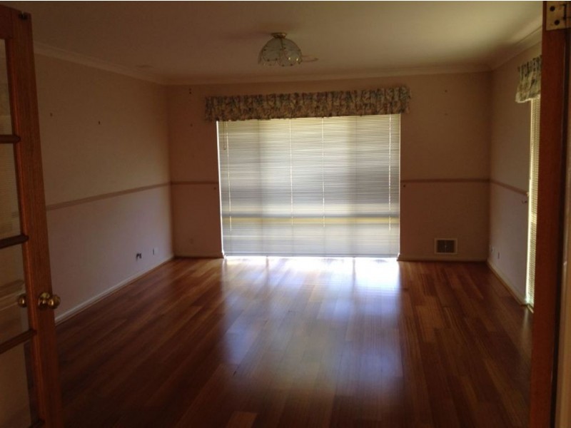 42 Triton Avenue, Waikiki WA 6169