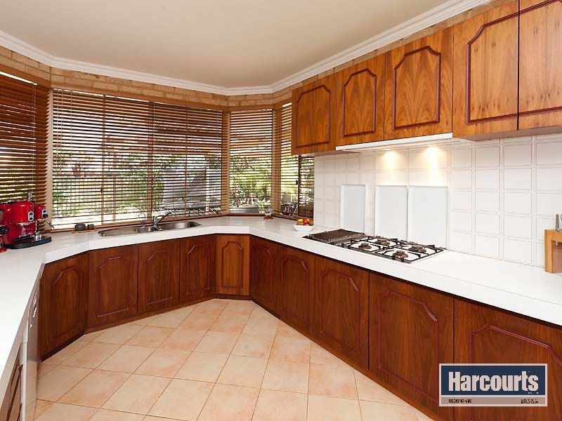 27 Donald Drive, Safety Bay WA 6169