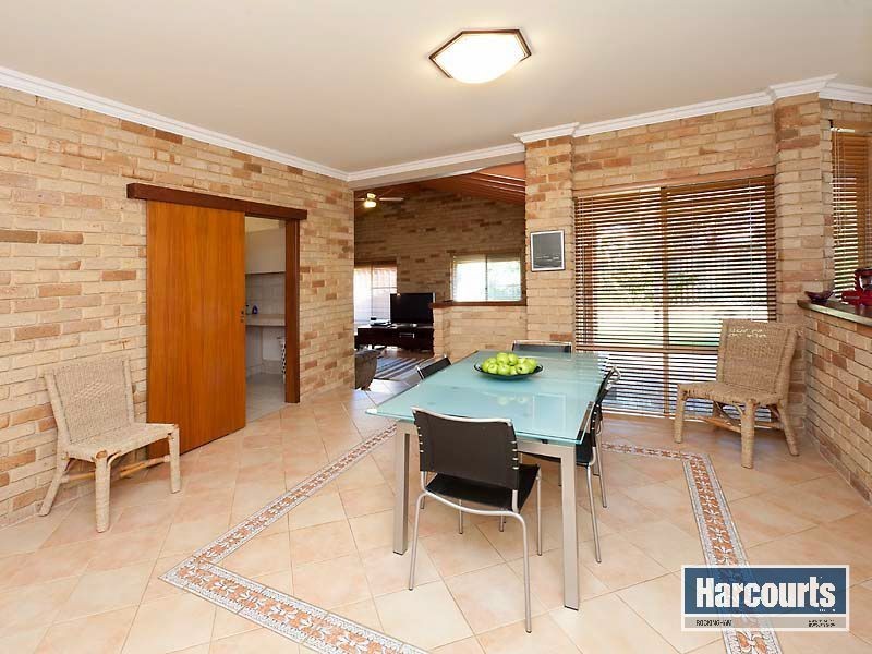 27 Donald Drive, Safety Bay WA 6169