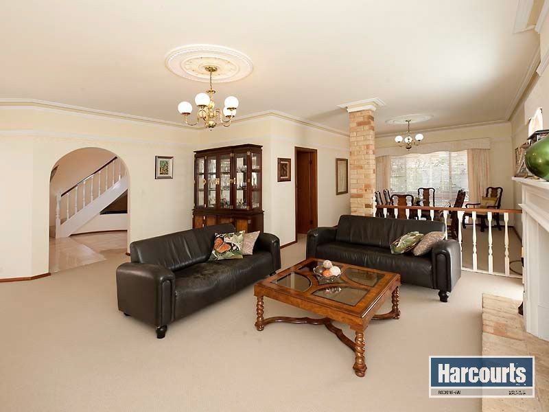 27 Donald Drive, Safety Bay WA 6169