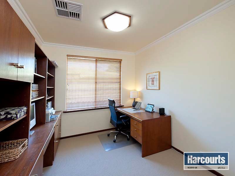 27 Donald Drive, Safety Bay WA 6169