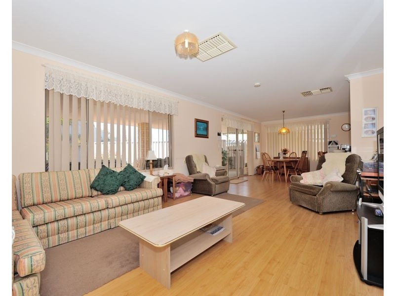 5 Fremont Crescent, Secret Harbour WA 6173