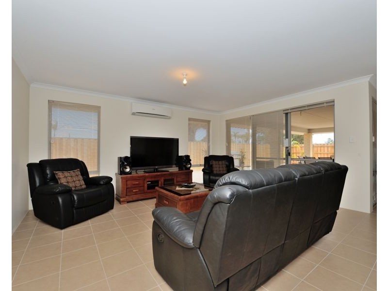 16 Amethyst Approach, Wellard WA 6170