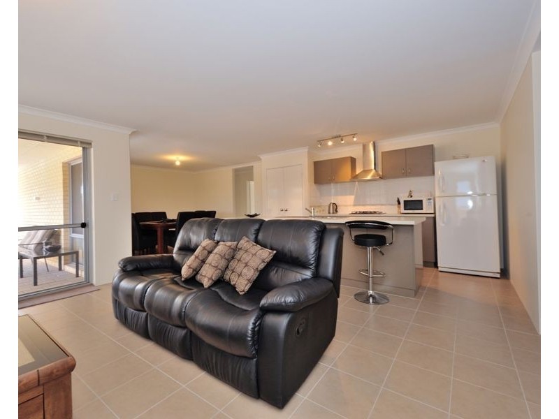 16 Amethyst Approach, Wellard WA 6170