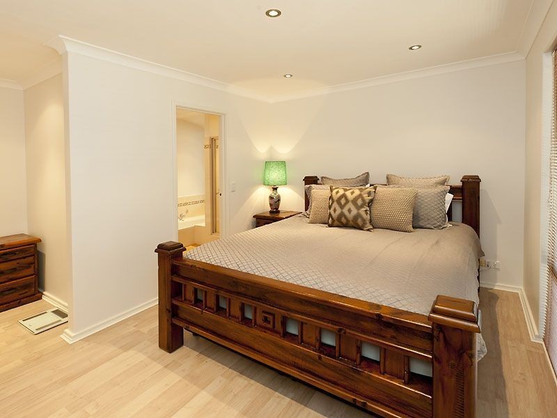 24 Viking Road, Waikiki WA 6169