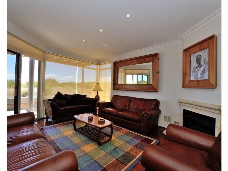 23 Long Beach Rise, Port Kennedy WA 6172