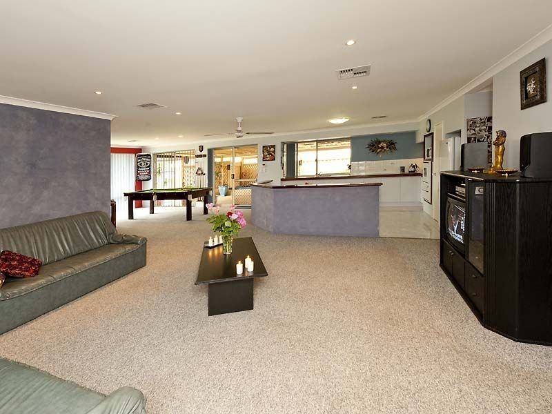 48 Cumberland Way, Waikiki WA 6169