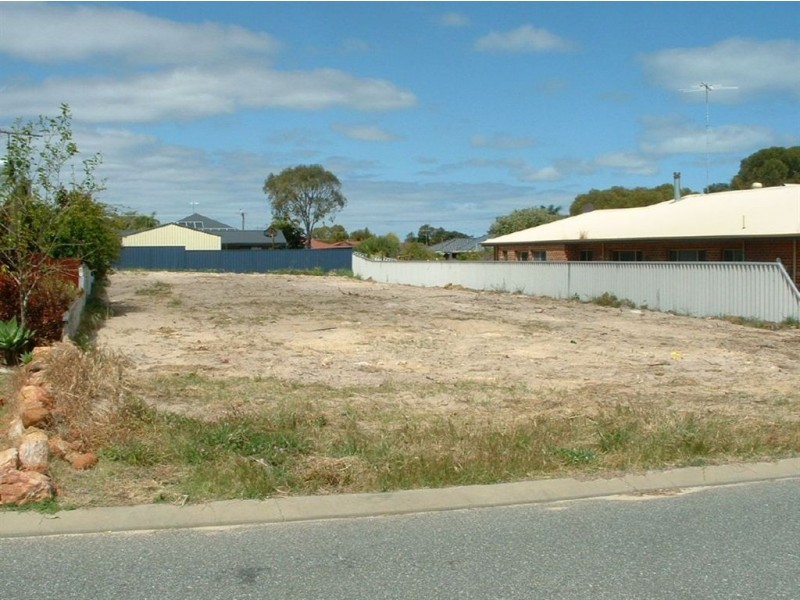 20 Boolardy Street, Golden Bay WA 6174