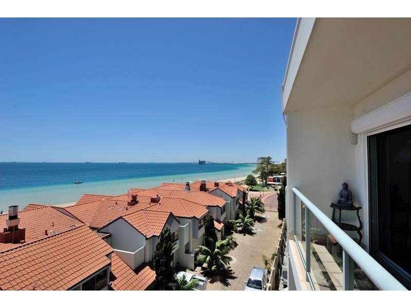 18/5-7 Railway Terrace, Rockingham WA 6168