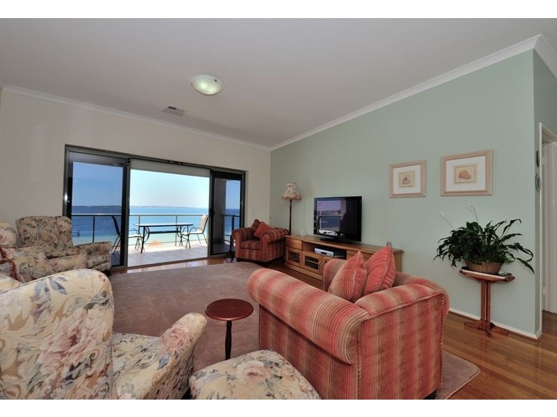 18/5-7 Railway Terrace, Rockingham WA 6168