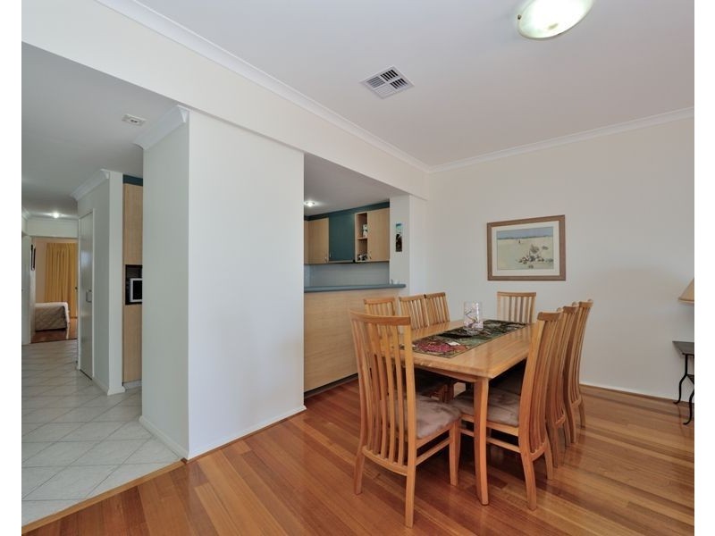 18/5-7 Railway Terrace, Rockingham WA 6168
