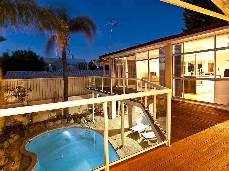 15 Churchill Avenue, Shoalwater WA 6169