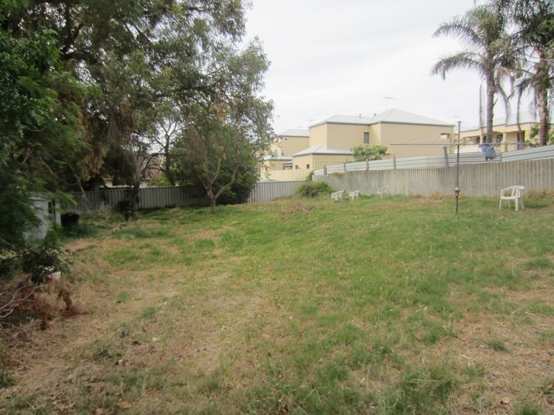 48 Lewington Street, Rockingham WA 6168