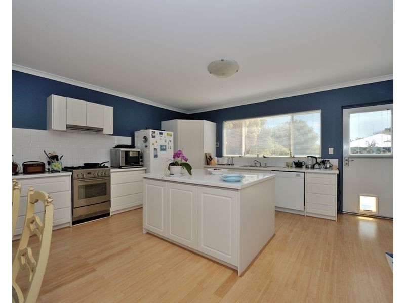 52 Arcadia Drive, Shoalwater WA 6169