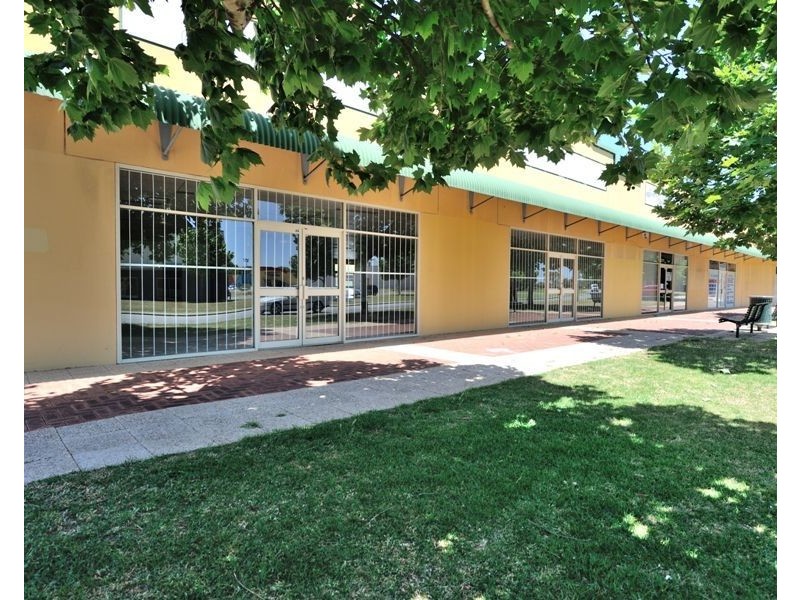 4/3 Goddard Street, Rockingham WA 6168