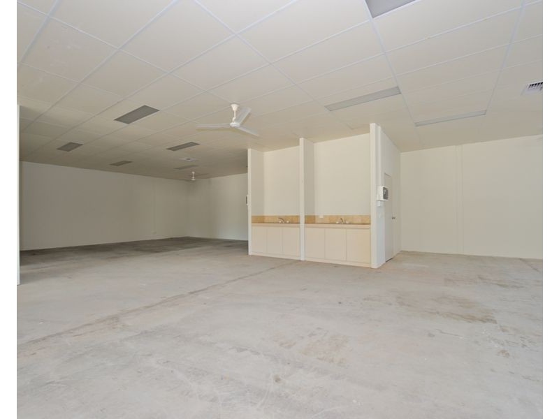 4/3 Goddard Street, Rockingham WA 6168