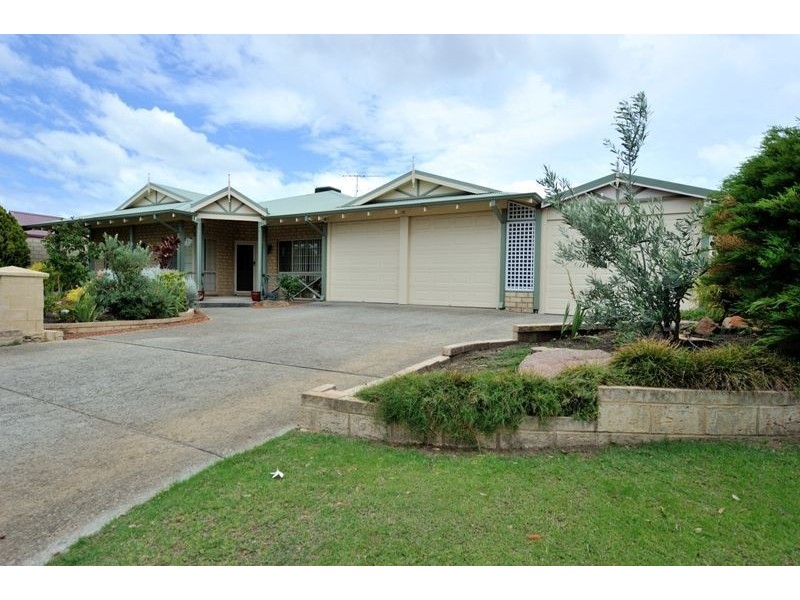 4 Grenada Place, Safety Bay WA 6169