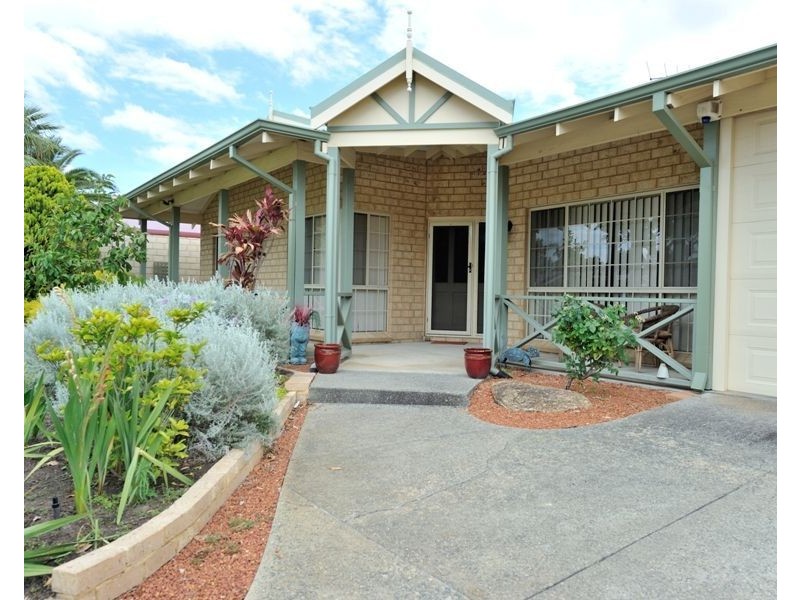 4 Grenada Place, Safety Bay WA 6169