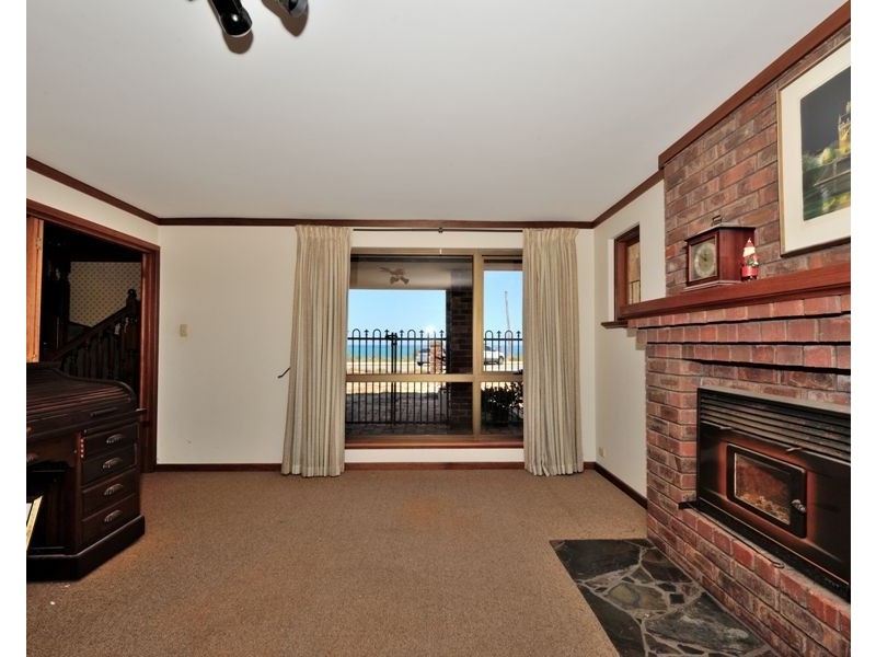 4 Arcadia Drive, Shoalwater WA 6169