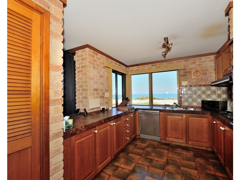 4 Arcadia Drive, Shoalwater WA 6169