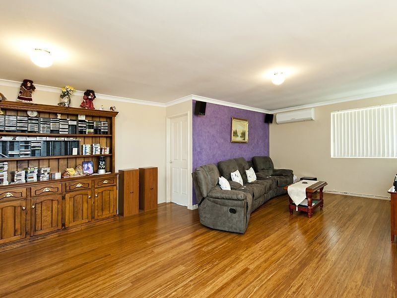 54 Fendam Street, Warnbro WA 6169