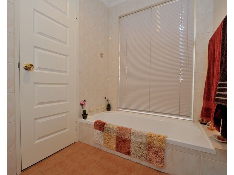 2/62 Parkin Street, Rockingham WA 6168