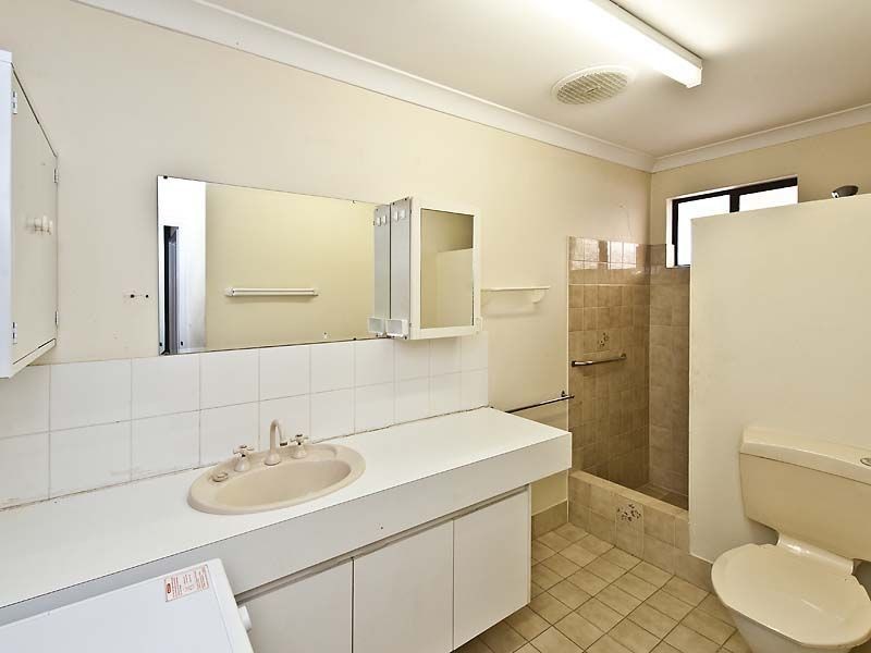 101 Council Avenue, Rockingham WA 6168