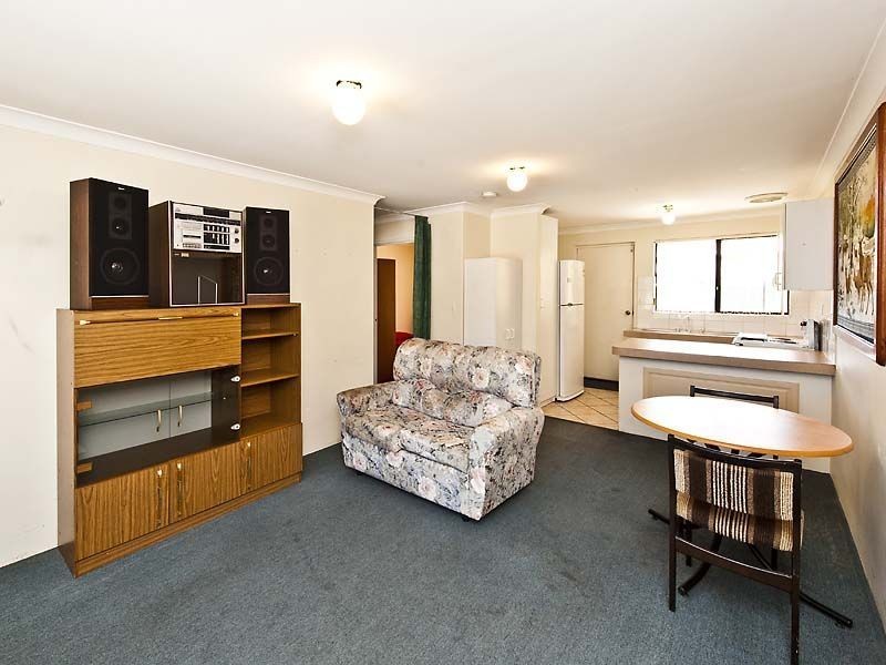 101 Council Avenue, Rockingham WA 6168