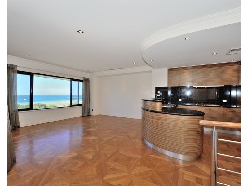 6/131 Esplanade, Rockingham WA 6168