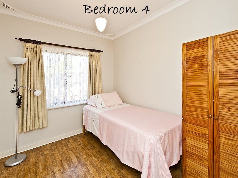 312 Safety Bay Road, Safety Bay WA 6169