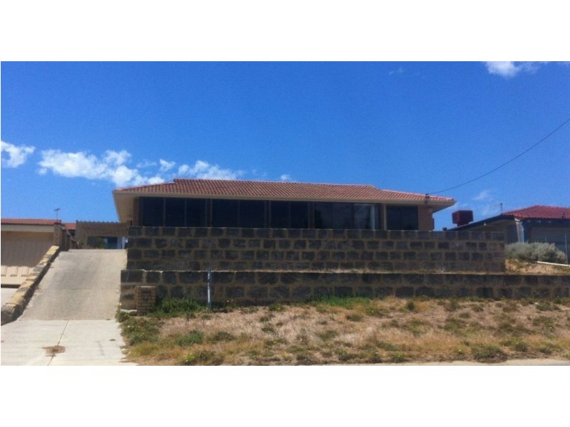 54 Warnbro Beach Road, Safety Bay WA 6169