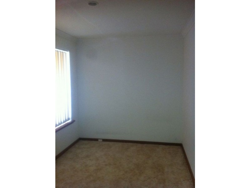 54 Warnbro Beach Road, Safety Bay WA 6169