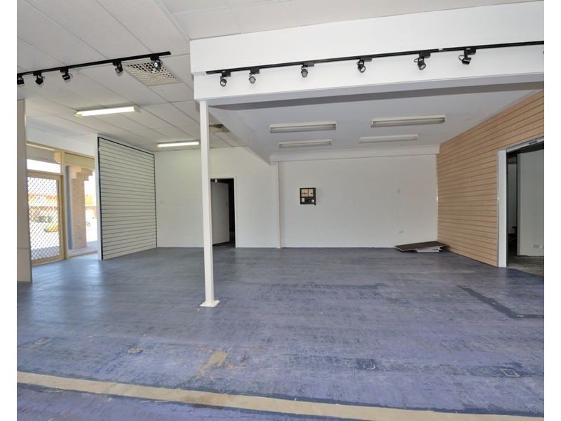 10 Martin Road, Rockingham WA 6168