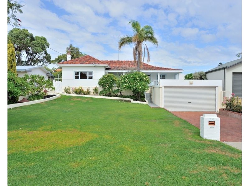 23 Gloucester Avenue, Shoalwater WA 6169