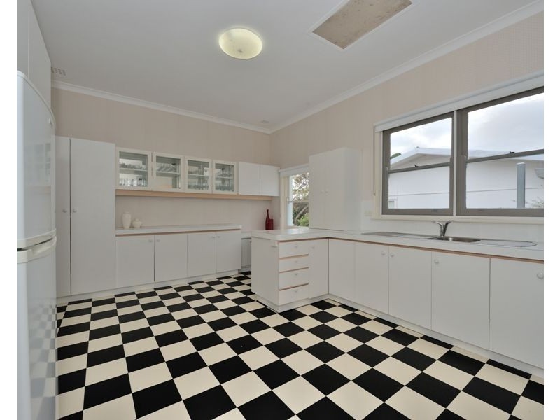 23 Gloucester Avenue, Shoalwater WA 6169