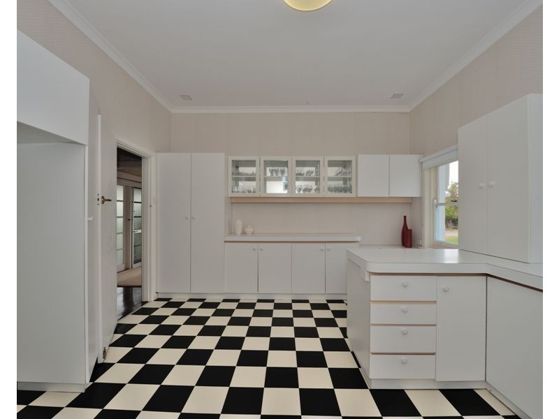 23 Gloucester Avenue, Shoalwater WA 6169