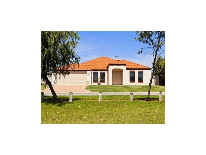 64 Morfontaine Parade, Port Kennedy WA 6172