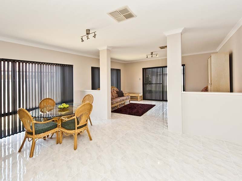 64 Morfontaine Parade, Port Kennedy WA 6172
