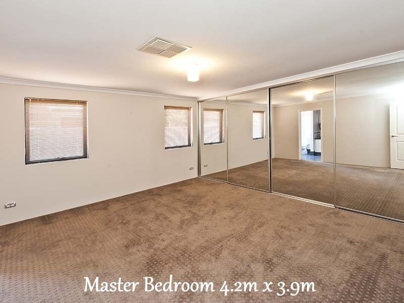 64 Morfontaine Parade, Port Kennedy WA 6172