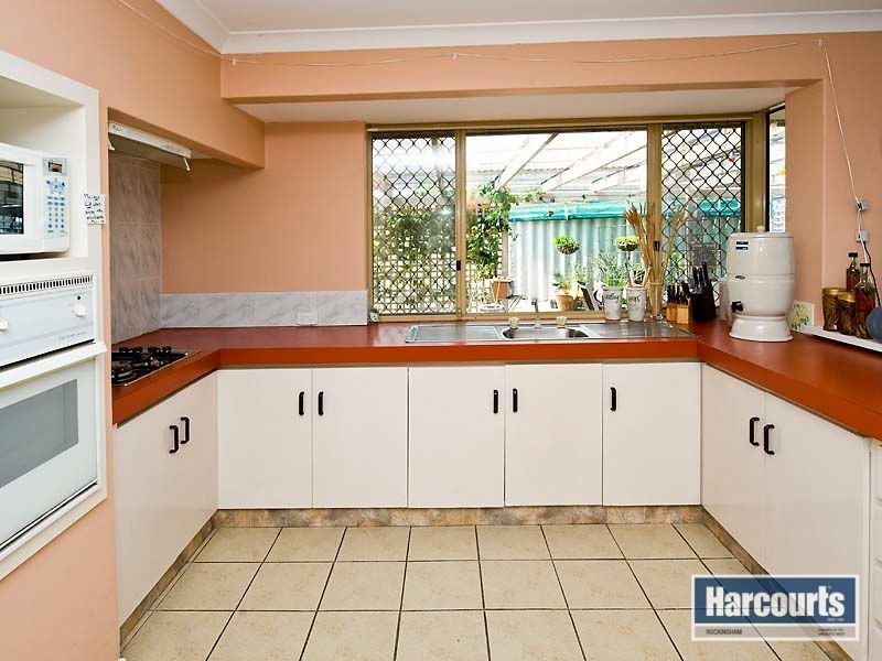 82 Coronata Drive, Warnbro WA 6169