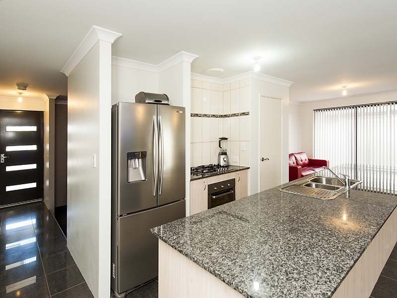 9 Gantheaume Parade, Secret Harbour WA 6173