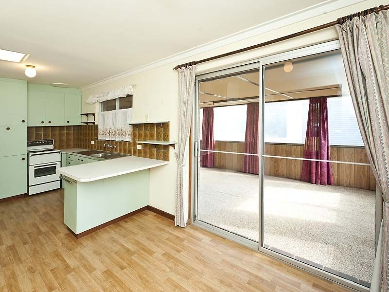 8 Tangaroa Close, Cooloongup WA 6168