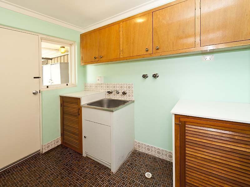 8 Tangaroa Close, Cooloongup WA 6168