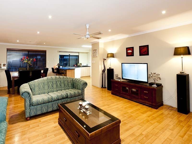 34 Boyle Avenue, Rockingham WA 6168